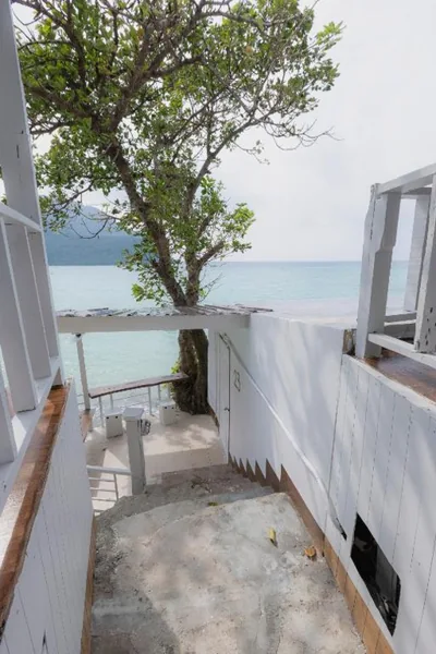Phi Phi Cozy Seafront Resort – Photos 11